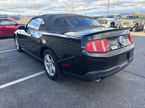 Used 2012 Ford Mustang Convertible image 5