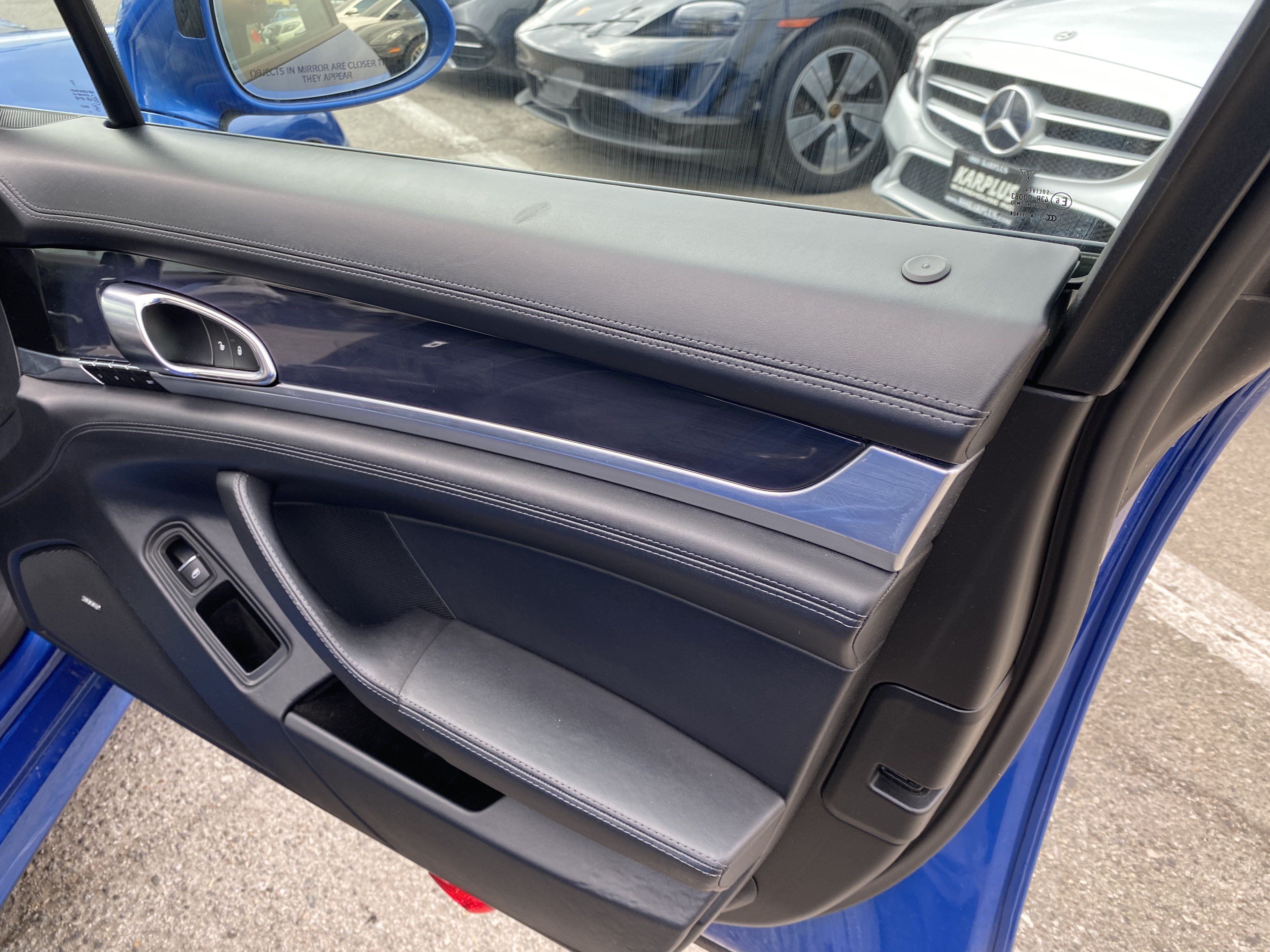 Used 2015 Porsche Panamera 4 AWD/4WD image 25