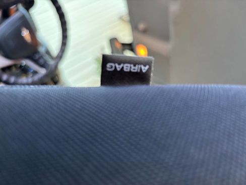 Used 2015 Chevrolet Sonic LT image 24