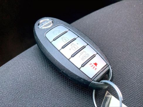Used 2021 Nissan Sentra SV FWD image 15