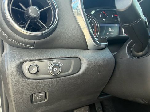 Certified 2023 Chevrolet Blazer LT w/ Convenience Package image 26