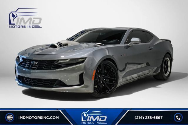 Used 2021 Chevrolet Camaro LT RWD image 1