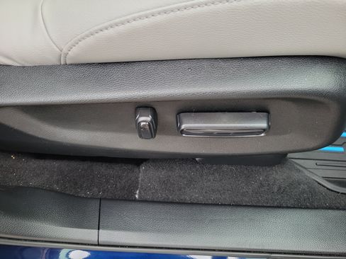 Used 2019 Honda CR-V EX-L image 9