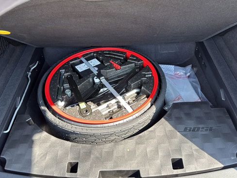 Used 2020 Porsche Cayenne image 24