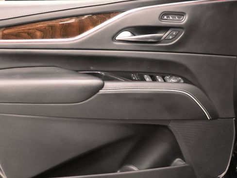 Certified 2023 Cadillac Escalade Sport Platinum AWD/4WD image 11