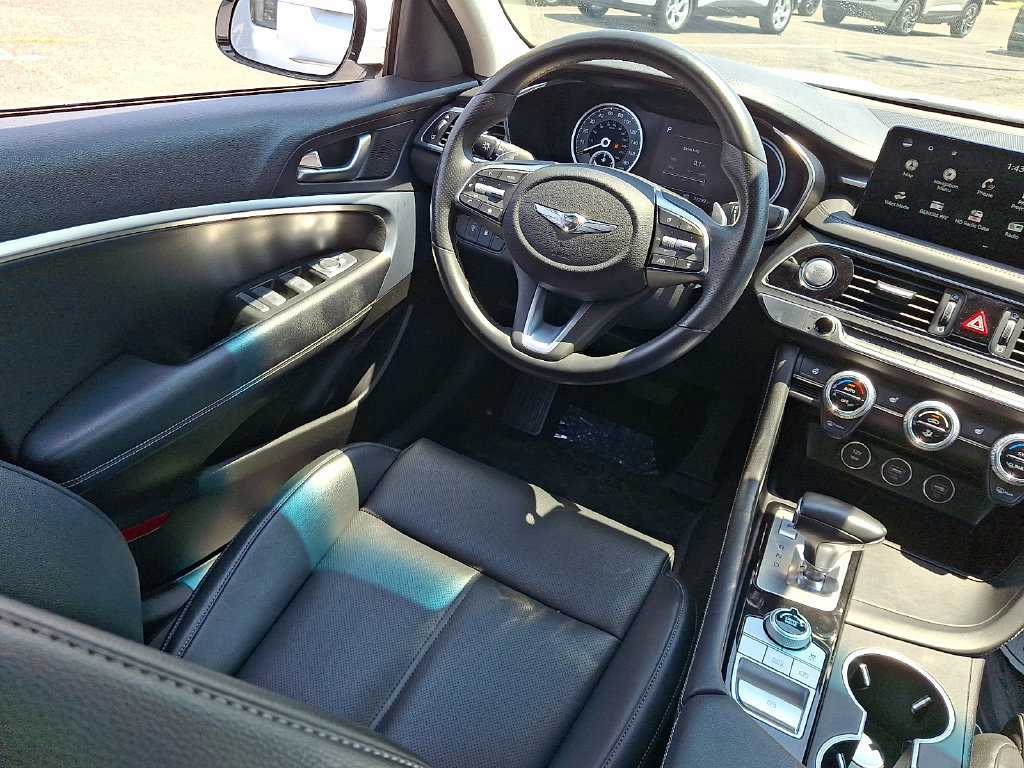 Used 2023 Genesis G70 2.0T AWD/4WD image 15