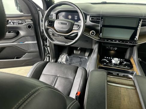 Used 2023 Jeep Grand Wagoneer 4WD w/ Convenience Group III image 20