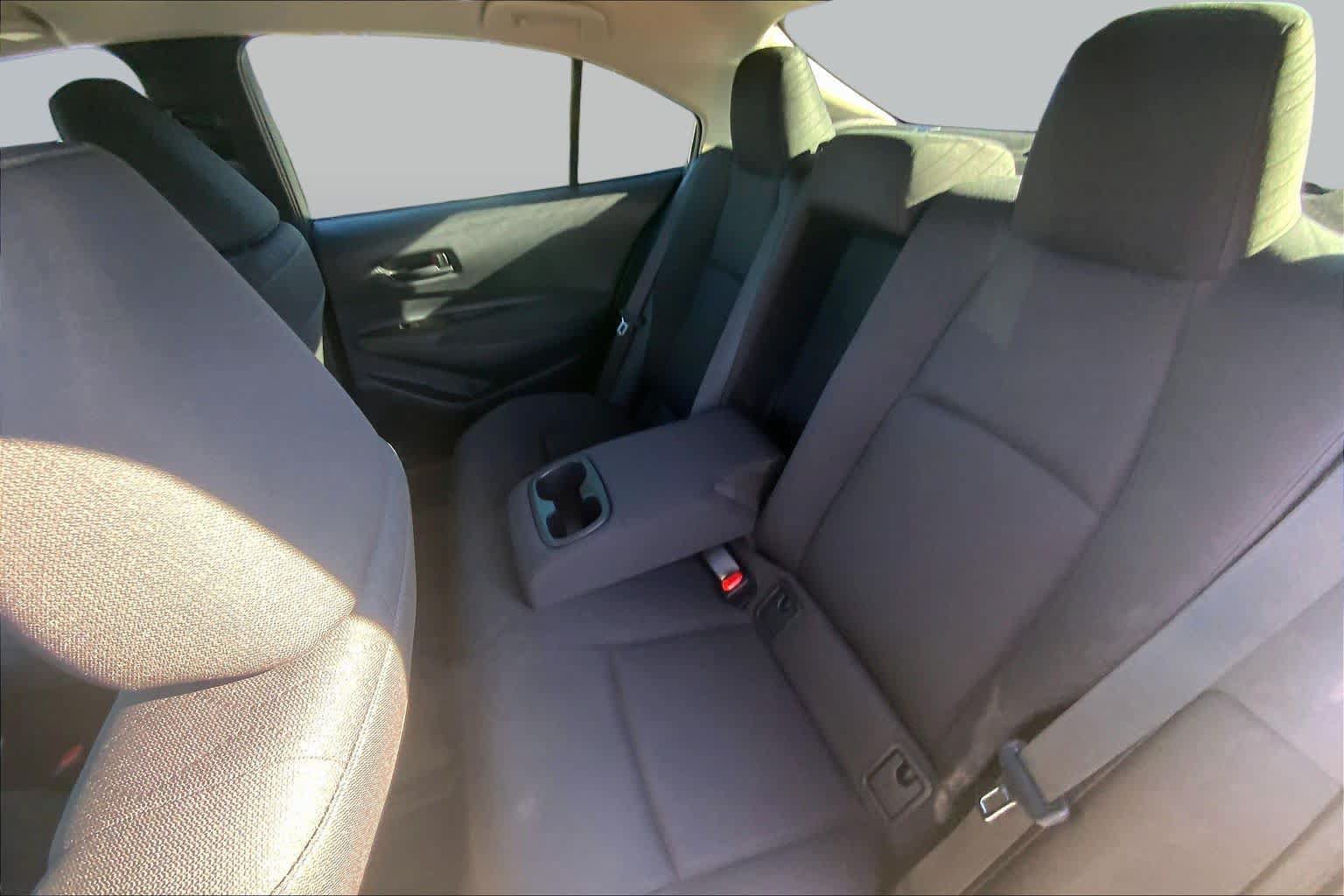 Used 2026 Toyota Corolla LE FWD image 21