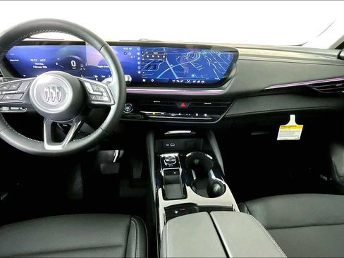 New 2025 Buick Envision Preferred image 5