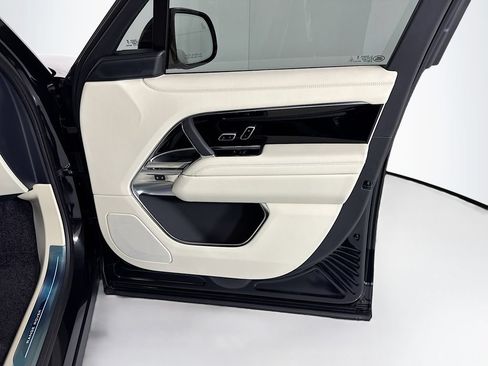 New 2026 Land Rover Range Rover SE AWD/4WD image 25