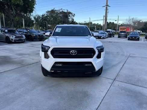 Used 2024 Toyota Tacoma SR5 RWD image 18