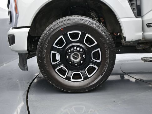 Used 2026 Ford F250 Platinum AWD/4WD image 30