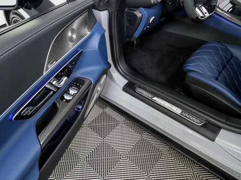 Used 2025 Mercedes-Benz SL 63 AMG 4MATIC image 8