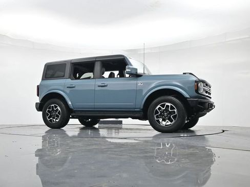 Certified 2023 Ford Bronco Outer Banks image 29