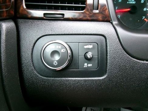 Used 2013 Chevrolet Impala LT FWD image 17