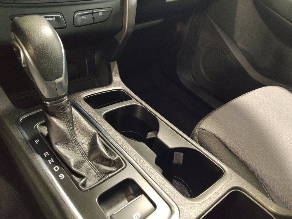 Used 2019 Ford Escape SE FWD image 26