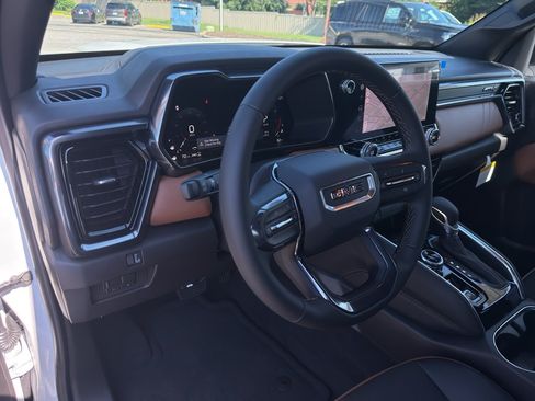 New 2026 GMC Canyon AT4 w/ Technology Plus Package AWD/4WD image 24