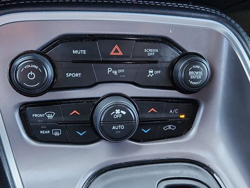 Used 2022 Dodge Challenger GT w/ Blacktop Package image 15