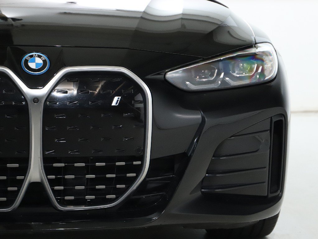 Used 2024 BMW i4 xDrive40i w/ M Sport Package AWD/4WD image 8