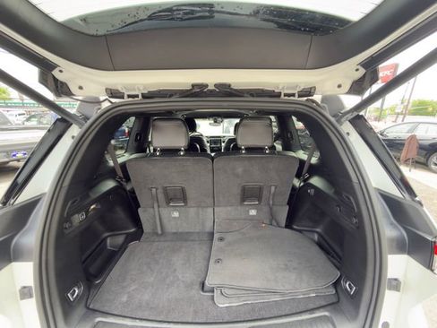 Used 2021 Jeep Grand Cherokee L Laredo AWD/4WD image 16