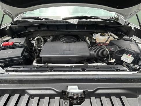 Used 2025 GMC Sierra 1500 SLT RWD image 10