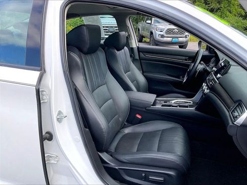 Used 2021 Honda Accord EX-L image 10