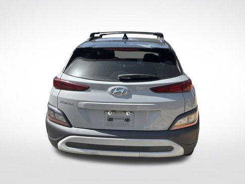 Used 2022 Hyundai Kona SEL FWD image 9