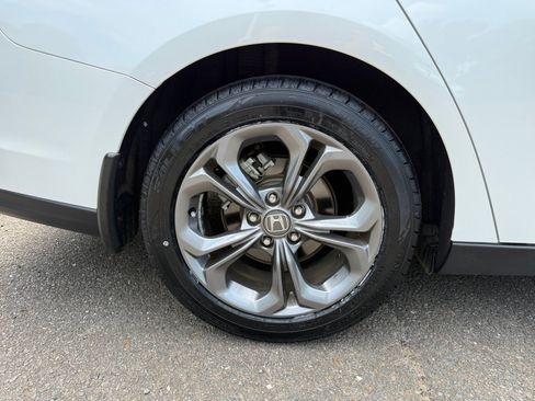 Certified 2024 Honda Accord EX image 27