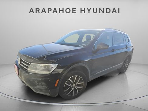 Used 2021 Volkswagen Tiguan SE image 1