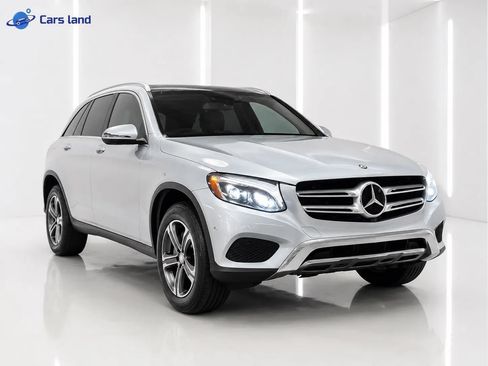 Used 2017 Mercedes-Benz GLC 300 w/ Premium 3 Package image 1