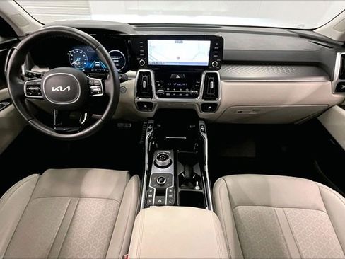 Used 2024 Kia Sorento SX Prestige image 15