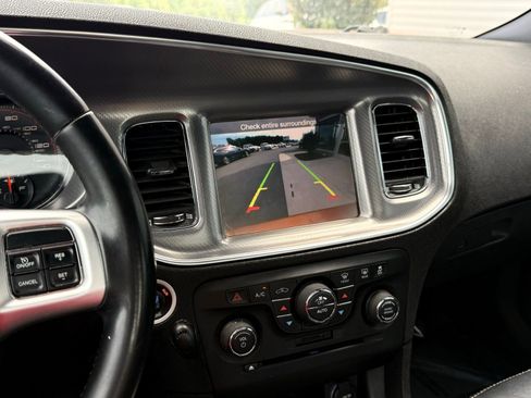 Used 2011 Dodge Charger Rallye RWD image 35