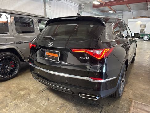 Used 2023 Acura MDX FWD w/ Technology Package image 16