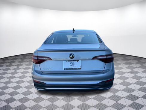 Certified 2024 Volkswagen Jetta SE FWD image 10