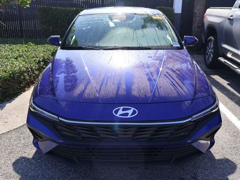 Used 2024 Hyundai Elantra SEL FWD image 5