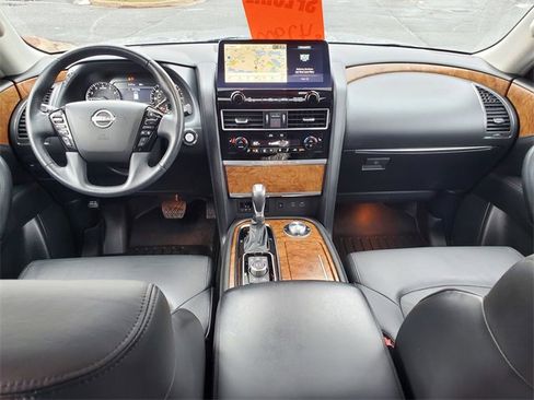 Used 2023 Nissan Armada SL w/ Captain's Chairs Package image 12
