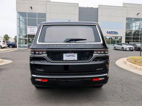 Used 2022 Jeep Grand Wagoneer Series III w/ Rear Seat Video Group 1 image 19