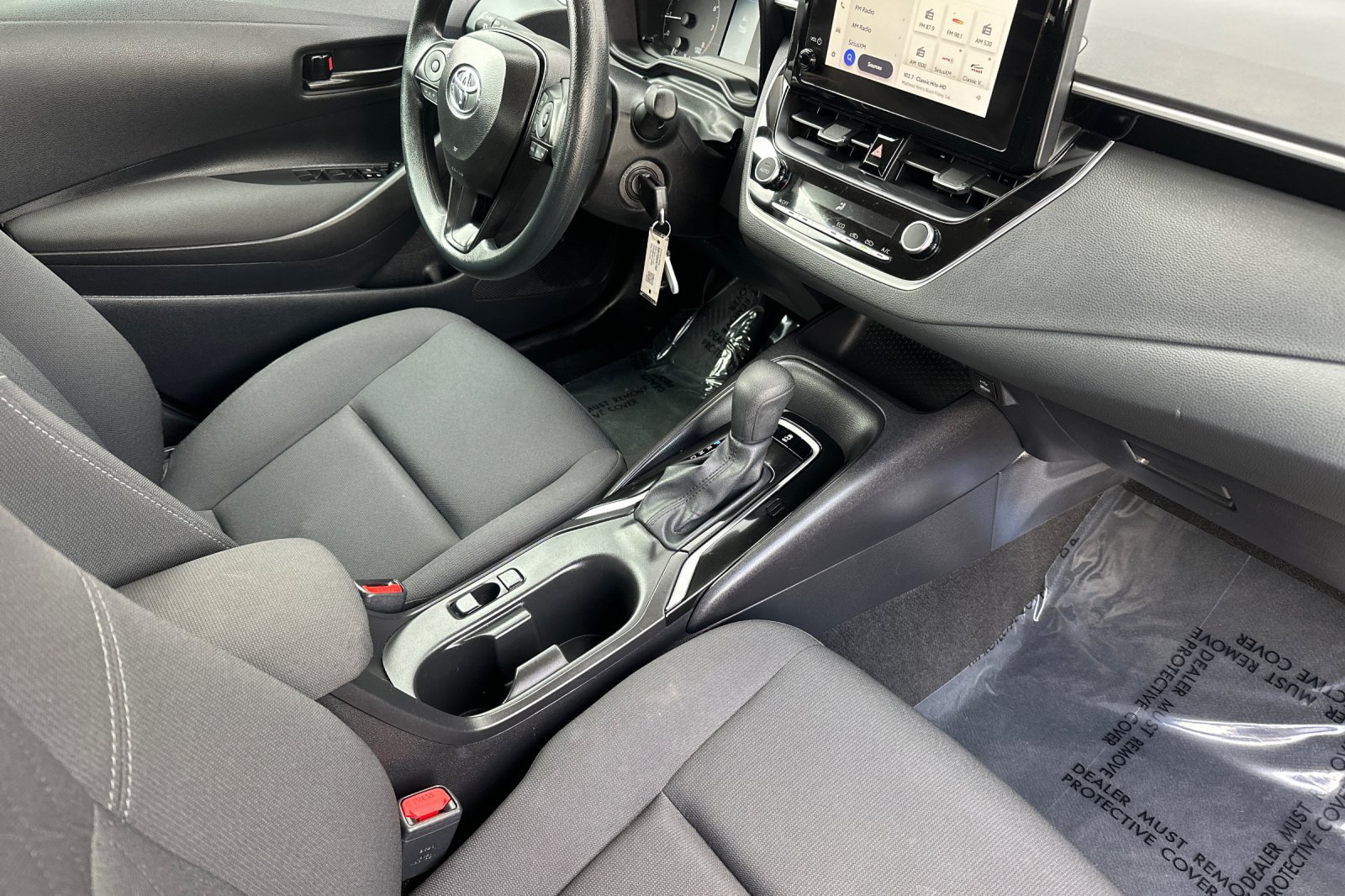 Used 2025 Toyota Corolla LE FWD image 19