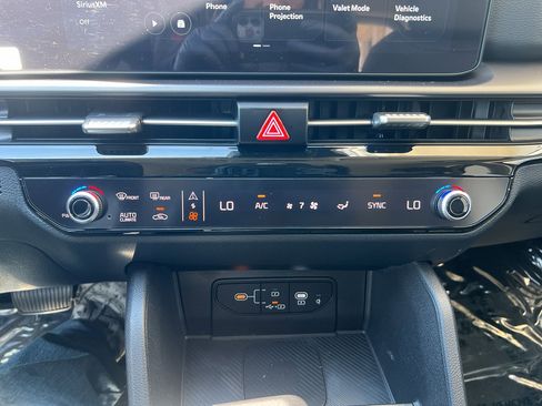 New 2026 Kia Sportage EX image 21