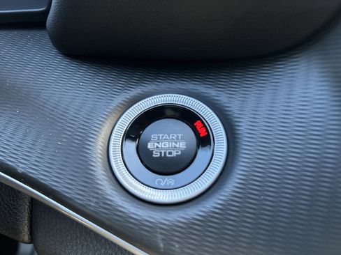 New 2025 Jeep Grand Cherokee Altitude image 48