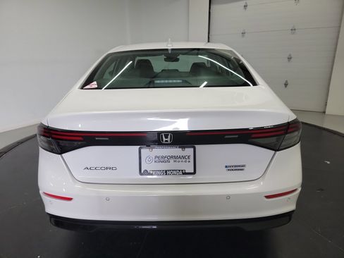 Used 2025 Honda Accord Touring image 8
