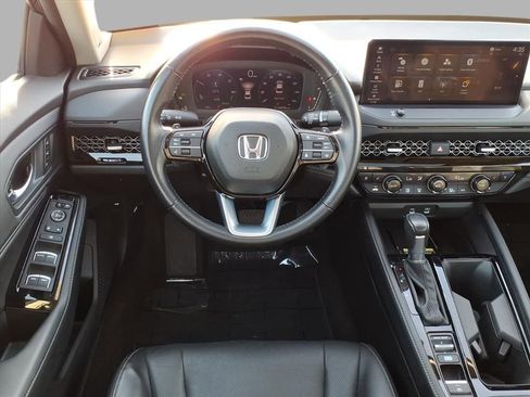Used 2023 Honda Accord Touring image 30