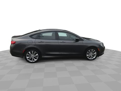 Used 2015 Chrysler 200 S w/ Comfort Group image 9