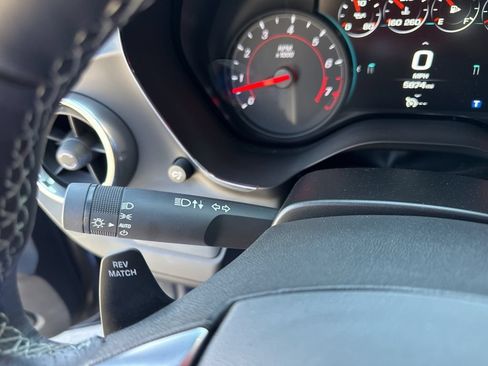 Used 2018 Chevrolet Camaro SS w/ LPO RS/SS Interior Package RWD image 19
