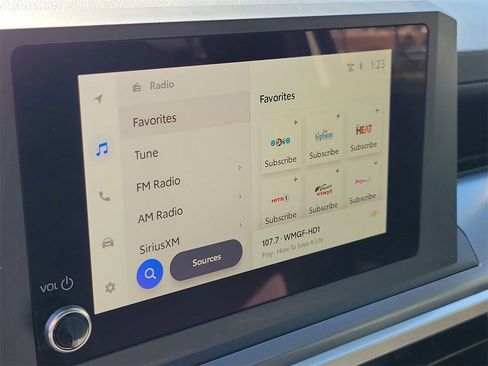 Used 2025 Toyota Tacoma TRD Off-Road image 24