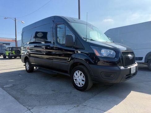 Used 2025 Ford Transit 250 148 Medium Roof RWD image 1