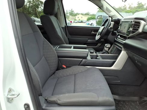 Used 2022 Toyota Tundra SR5 AWD/4WD image 12
