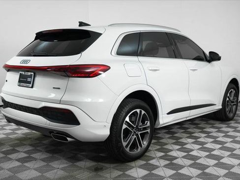 Certified 2025 Audi Q5 Premium image 7