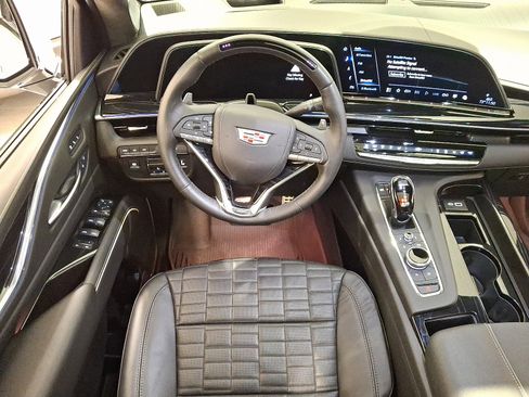 Certified 2024 Cadillac Escalade V w/ LPO, ONYX Package image 12