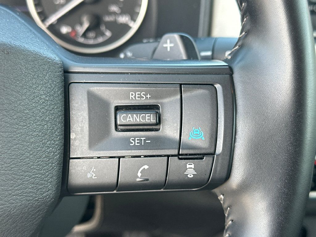 Used 2025 Nissan Rogue SV FWD image 27